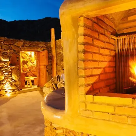 Mykonos Kaparia House بيت للعطل