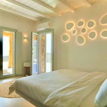 Mykonos Kaparia House بيت للعطل *